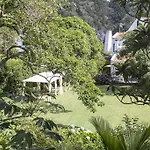 Palacio - Exclusive Villa, Caloura Vakantiehuis *